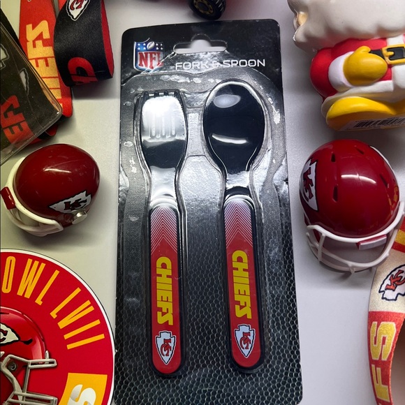 Lot of Kansas City Chiefs items - Picture 2 of 5